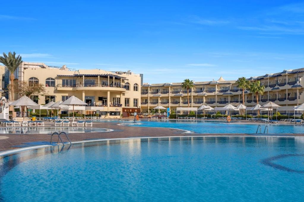 Grand Oasis Resort